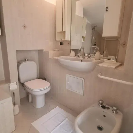 شقة Golfo Dei Poeti